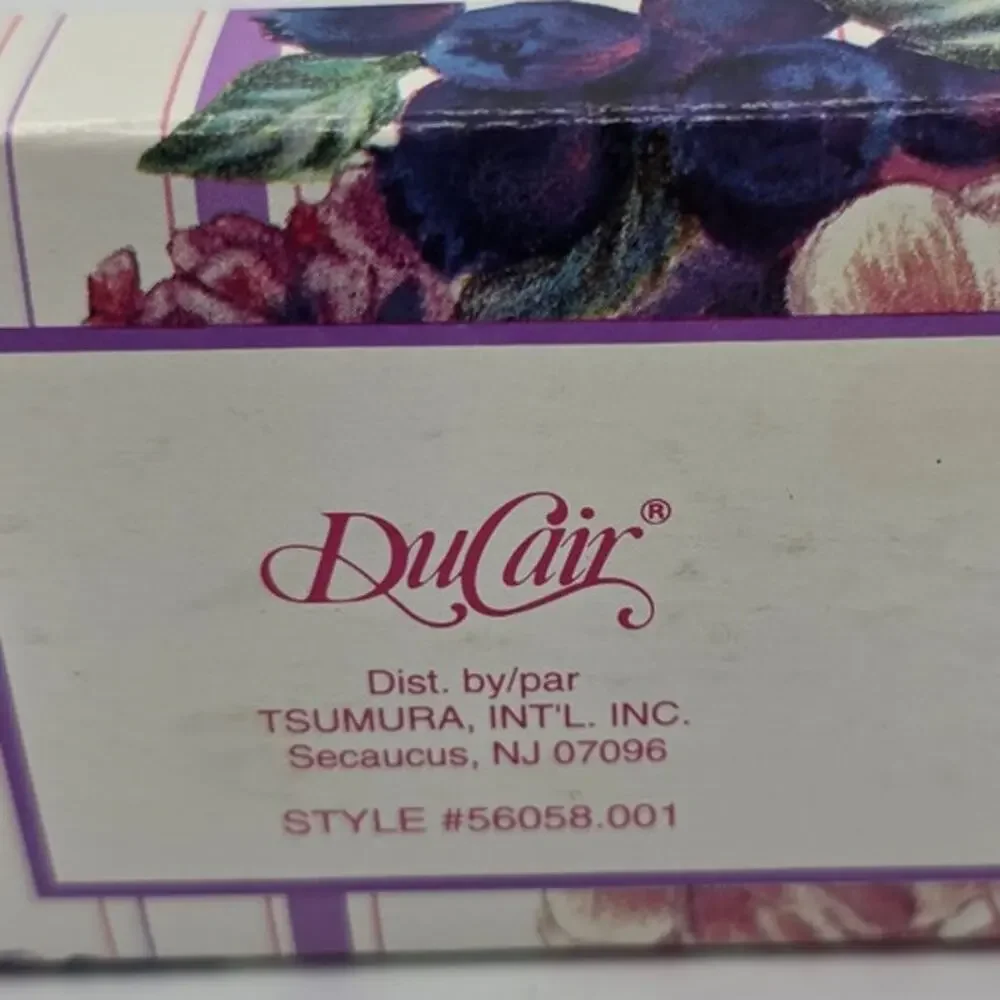 NEW Vintage 1970/80 DuCair Victorian Blossoms 5 Flower Shaped Decorative Soaps